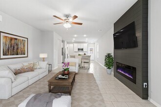 31411 Horseshoe Meadow Bend Ln in Fulshear, TX - Building Photo - Building Photo