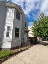 502 Somerville Ave, Unit 2 Apartamentos