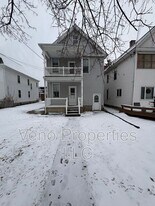 109 Third Street in Waterford, NY - Building Photo