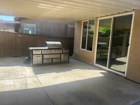 28343 Grandview Dr in Moreno Valley, CA - Building Photo