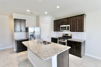 29519 Patricias Wy in Katy, TX - Building Photo - Building Photo