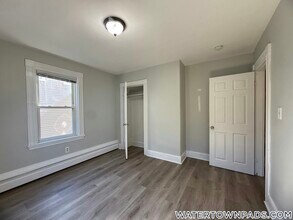 6 Swetts Ct in Watertown, MA - Foto de edificio - Building Photo