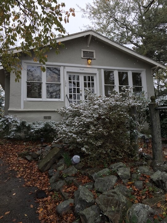 126 Parkhill St in Hot Springs, AR - Building Photo