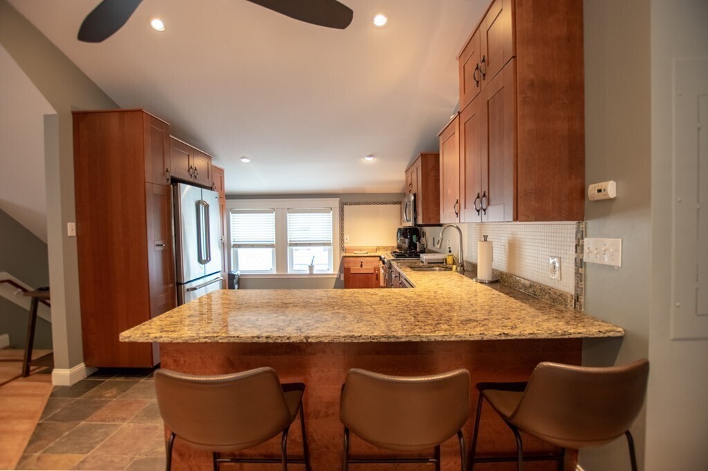 247 Savin Hill Ave, Unit #3 in Boston, MA - Building Photo