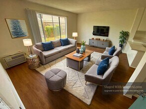 Walker Gardens in Buena Park, CA - Building Photo - Interior Photo