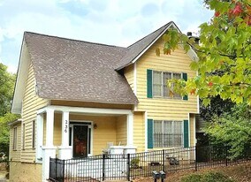 236 Sydney St SE, Unit DuplexUpstairs in Atlanta, GA - Building Photo