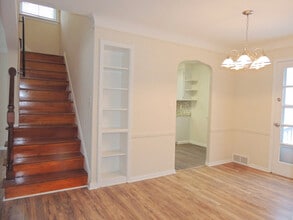 4229 Lambert Rd in South Euclid, OH - Building Photo - Building Photo