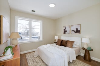 150 Draper Ave in North Attleboro, MA - Foto de edificio - Interior Photo