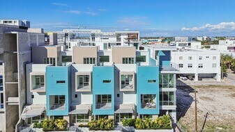 1343 4th St in Sarasota, FL - Building Photo