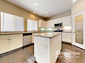 43430 Rucker St in Lancaster, CA - Building Photo - Building Photo