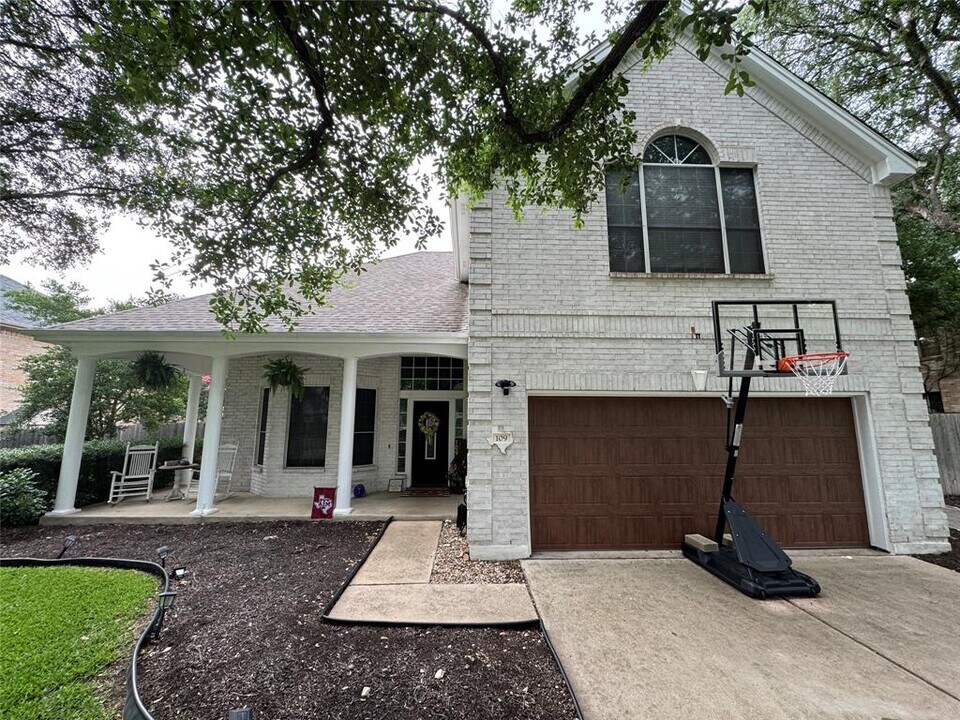 109 Brentwood Dr in Georgetown, TX - Building Photo