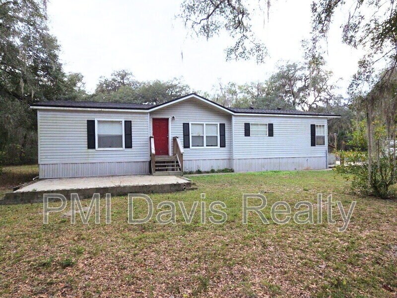 5497 Coronado St in Keystone Heights, FL - Building Photo
