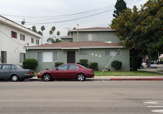 444 W Regent St in Inglewood, CA - Building Photo - Building Photo