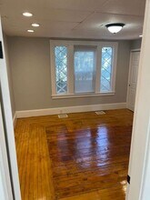 118 Riddle St in Manchester, NH - Building Photo - Building Photo