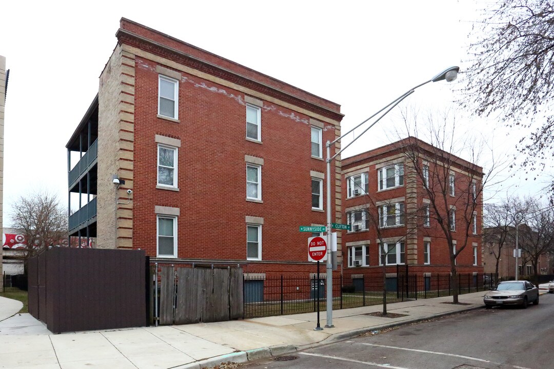 Uptown Preservation Apartments in Chicago, IL - Building Photo