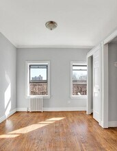 147 Avenue A, Unit 3F in New York, NY - Foto de edificio - Building Photo