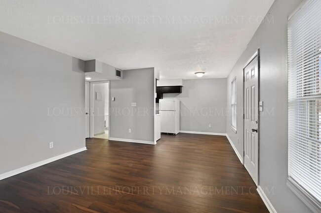 160 W Blue Lick Rd, Unit 1 in Shepherdsville, KY - Building Photo - Building Photo