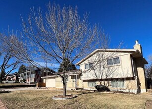 5001 W Tufts Ave in Denver, CO - Building Photo - Building Photo