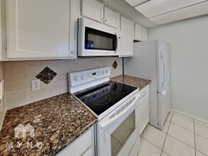 4557 N O Connor Rd in Irving, TX - Building Photo - Building Photo