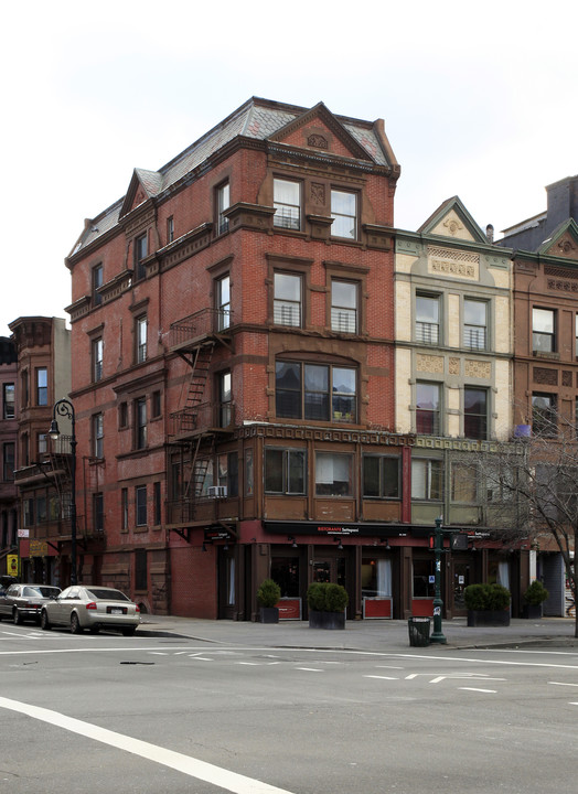 196 Lenox Ave in New York, NY - Foto de edificio