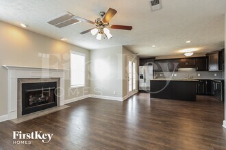 1280 Eagle's View Dr in Clarksville, TN - Foto de edificio - Building Photo