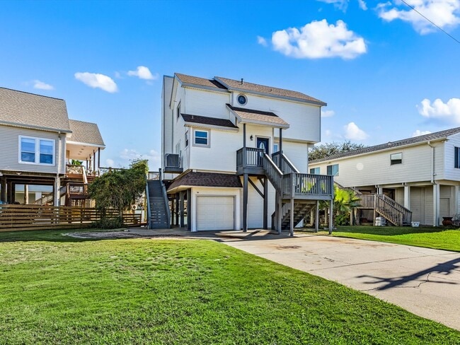 property at 334 Paradise Dr