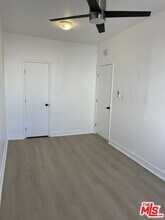 5360 Kester Ave in Los Angeles, CA - Building Photo - Building Photo