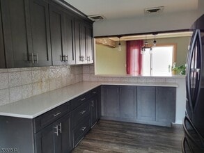 2 Gilbert Ave in Elmwood Park, NJ - Building Photo - Building Photo