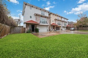 3004 Falls At Fairdale in Houston, TX - Building Photo