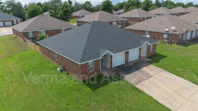 256 Graystone Cir in Centerton, AR - Building Photo - Building Photo