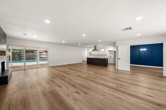 10115 Moorberry Ln in Houston, TX - Building Photo - Building Photo