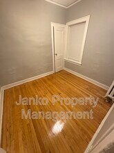 37 W 14th Pl in Chicago Heights, IL - Building Photo - Building Photo