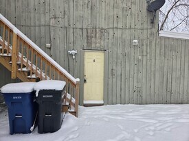 801 E Division St in Syracuse, NY - Building Photo