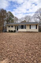 1348 Ewing Chapel Rd in Dacula, GA - Building Photo