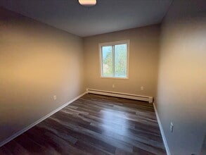 11 Reading Crescent in Saint John, NB - Building Photo - Building Photo