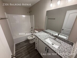 2306 Railroad Ave in North Little Rock, AR - Building Photo - Building Photo