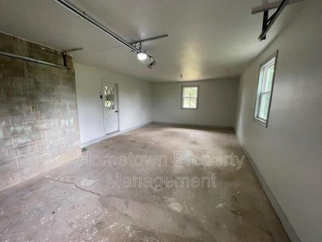 1382 Armstrong Valley Rd in Halifax, PA - Building Photo - Building Photo