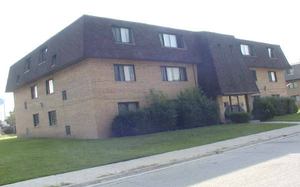 10425 Natoma Ave in Chicago Ridge, IL - Building Photo