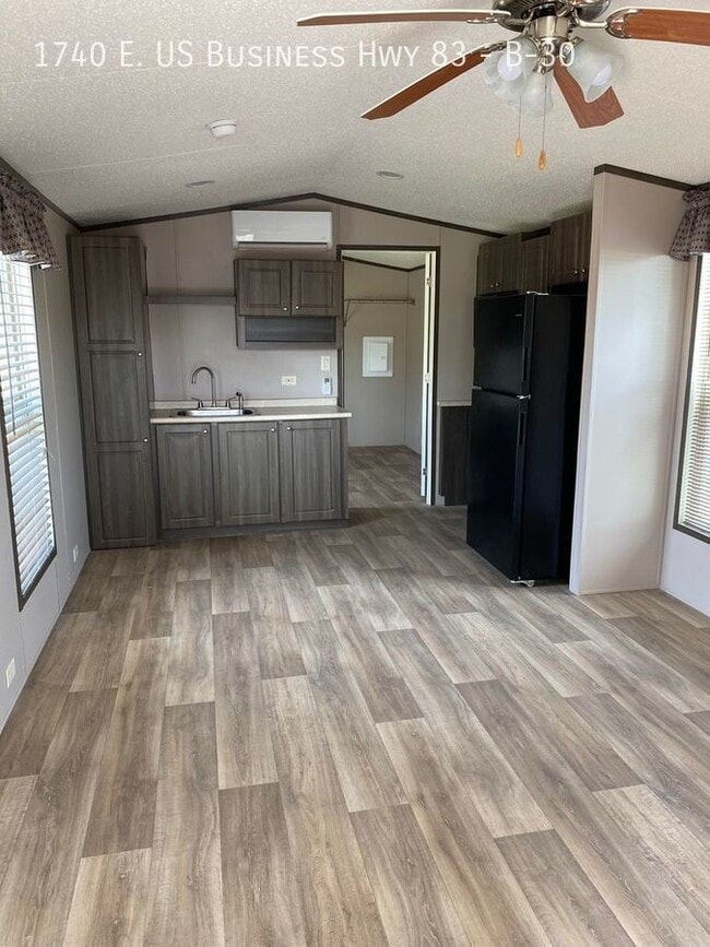 1740 E U.S. Business 83 in Mission, TX - Building Photo - Building Photo