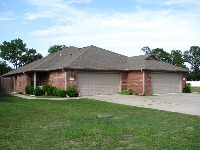 1205-1219 Quebec Dr in Fort Smith, AR - Building Photo