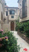 11357 Ovada Pl-Unit -7 in Los Angeles, CA - Building Photo - Building Photo