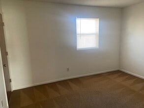 408 Memorial Park Dr in Thomasville, NC - Building Photo - Building Photo