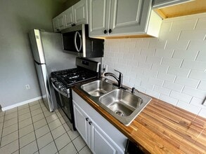 2323 Sidney St in Pittsburgh, PA - Building Photo - Building Photo