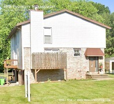 2776 Kipling Ave NW in Massillon, OH - Building Photo
