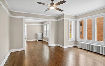 717 Washington Blvd, Unit 1A in Oak Park, IL - Building Photo - Building Photo