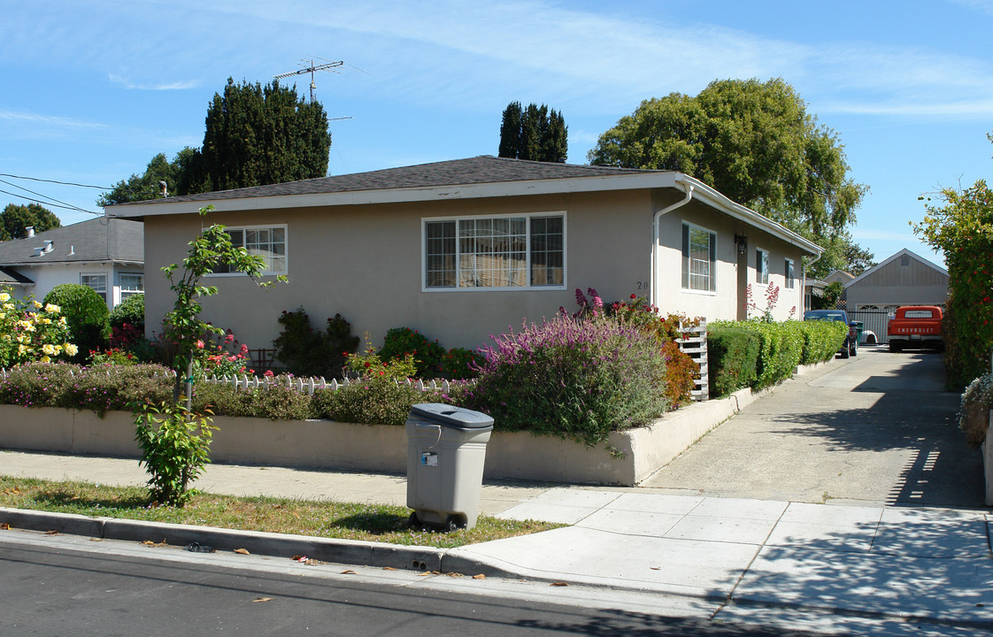 20 N Fremont St in San Mateo, CA - Building Photo