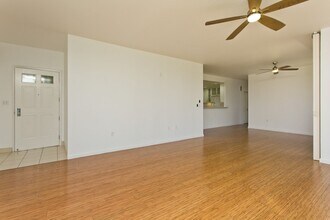 1329 Moanalualani Way in Honolulu, HI - Building Photo - Building Photo