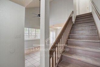 7517 Oak Chase in San Antonio, TX - Building Photo - Building Photo
