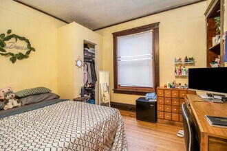 407 Hamilton Pl in Ann Arbor, MI - Building Photo - Building Photo