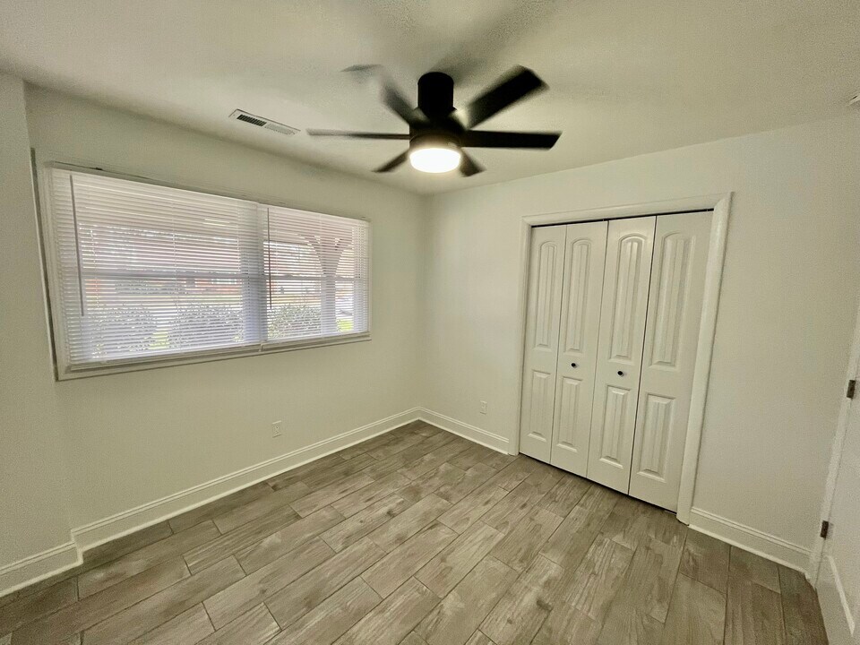 2038 Tyvola Rd in Charlotte, NC - Building Photo